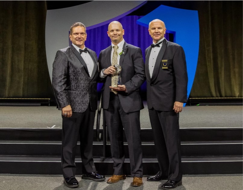 Mansfield Police Chief Ronald Sellon poses with IACP President Paul Cell and 2nd vice president Dwight Henninger.